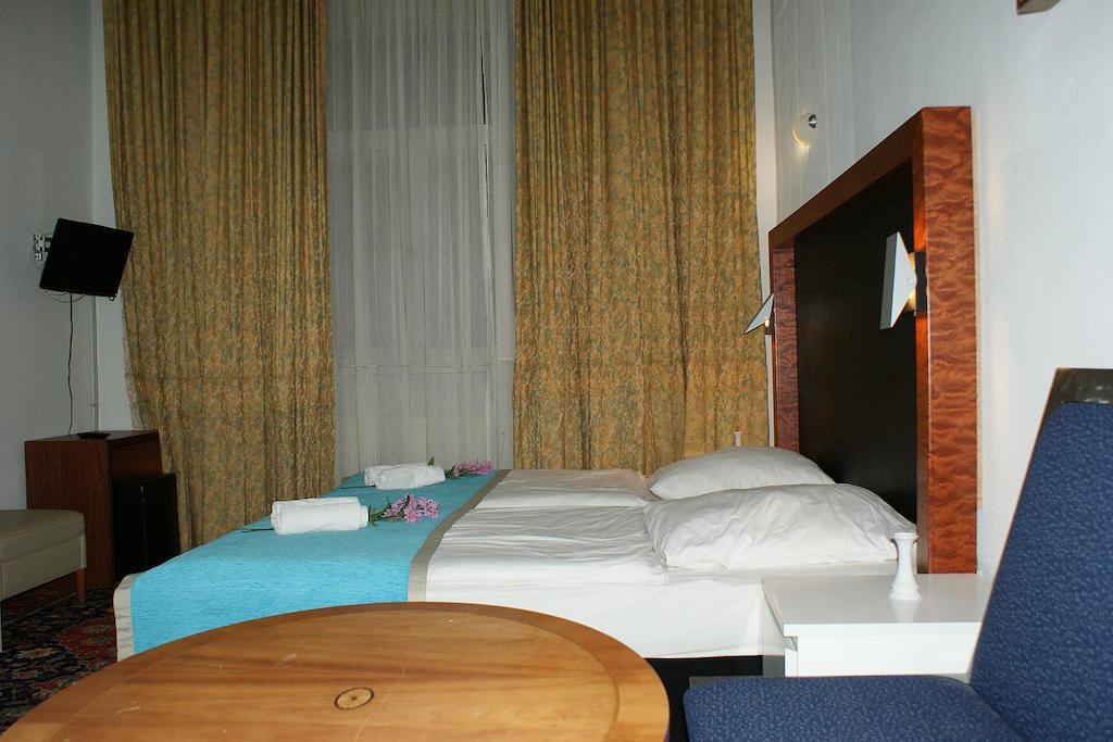 Hotel Garni Aaberna Βερολίνο Δωμάτιο φωτογραφία