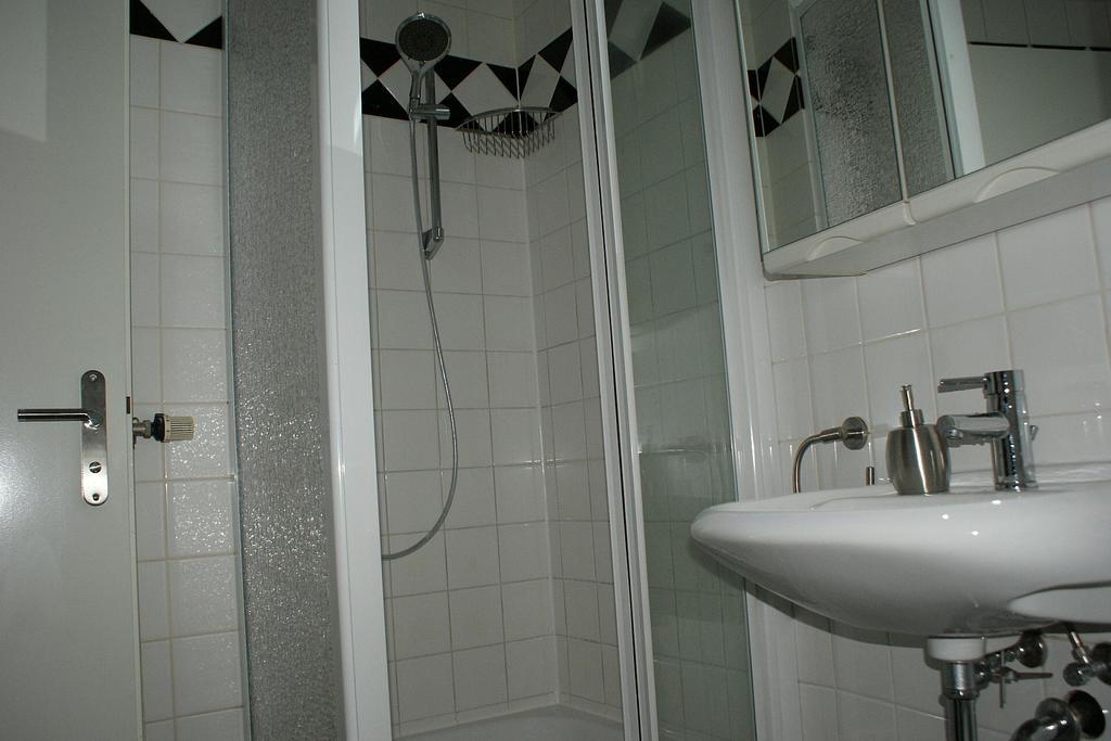 Hotel Garni Aaberna Βερολίνο Δωμάτιο φωτογραφία