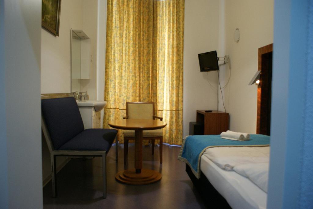 Hotel Garni Aaberna Βερολίνο Δωμάτιο φωτογραφία